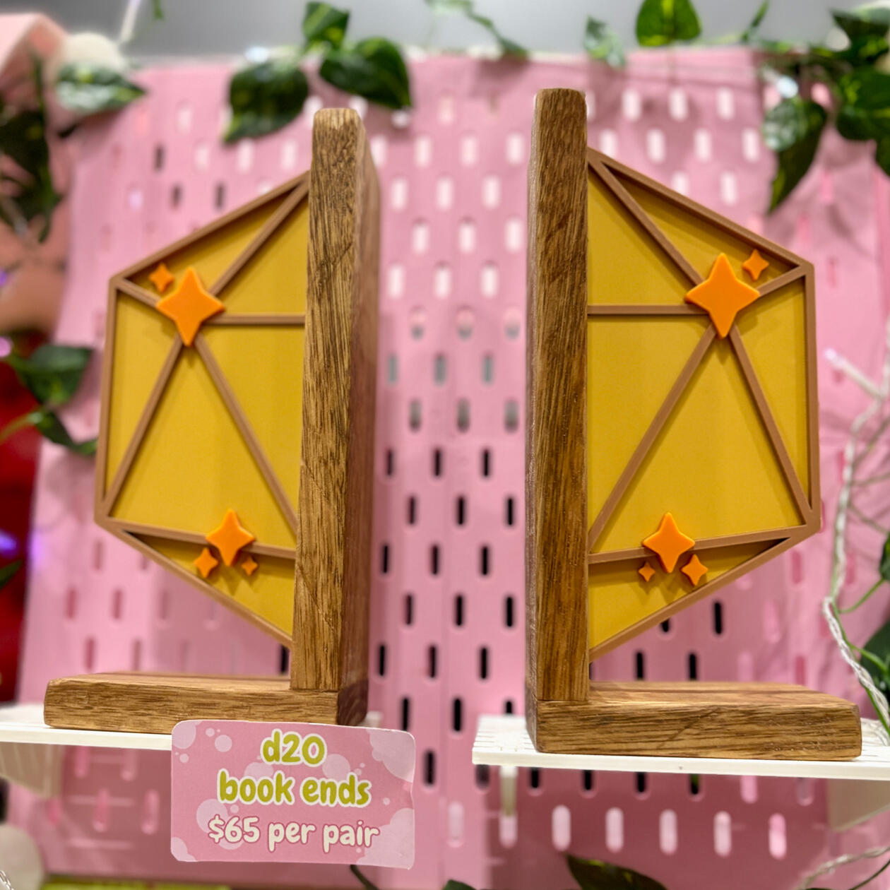 D20 Bookend