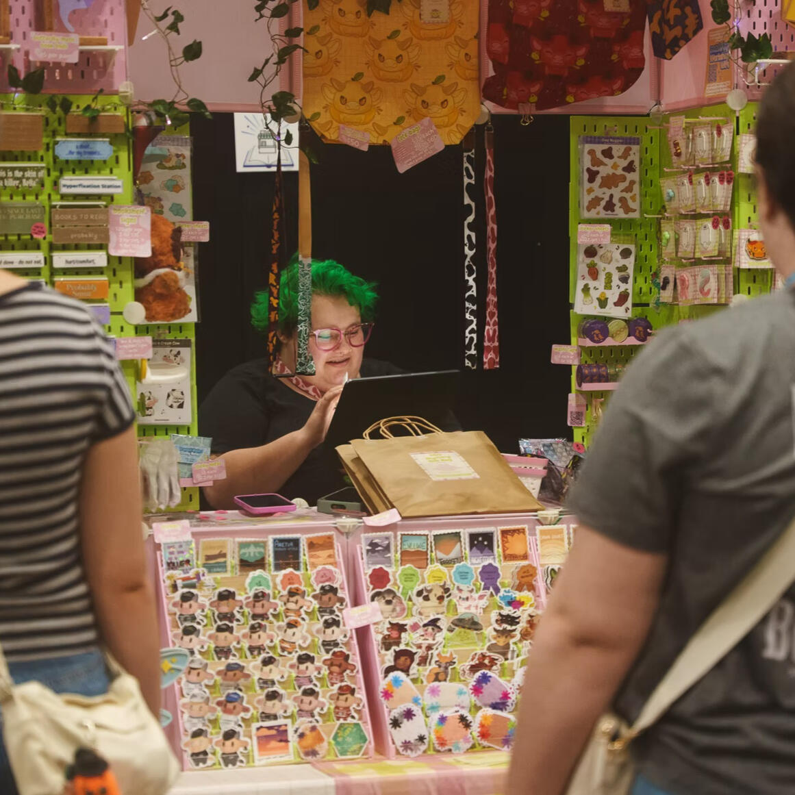 Daiku Serving Customers