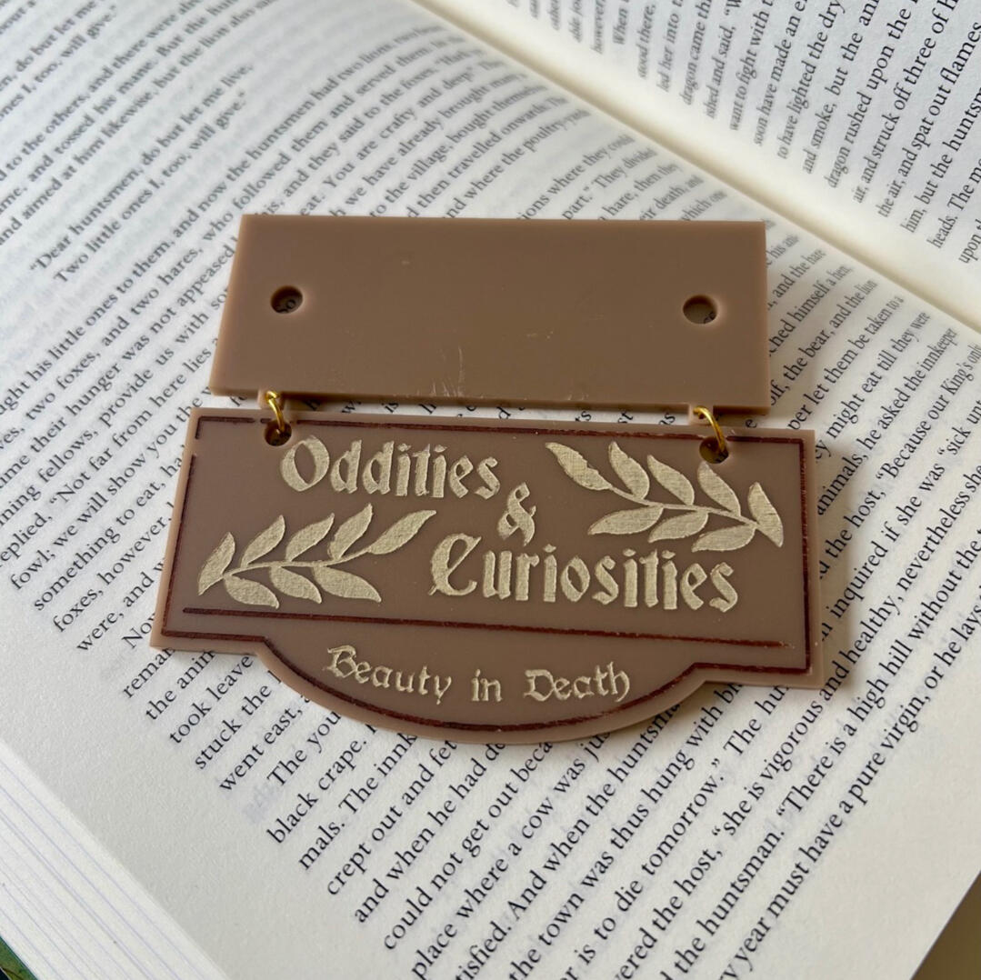 Bookshelf Sign