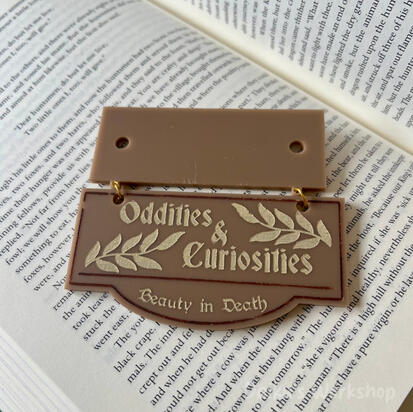 Bookshelf Sign