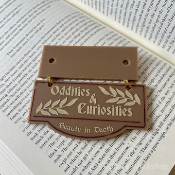 Bookshelf Sign